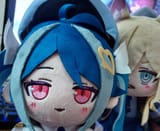 she&#039;s right behind me isn&#039;t she
