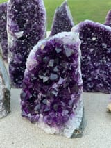 amethyst-geode-820_600x-4018332756