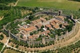 5697937a-128e-45d2-b9ed-ff98ab99ec74-Monteriggioni-italy