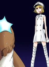 596Liltotto_stands
