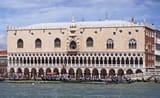 Venice_Doges_Palace_facing_the_sea-1-scaled