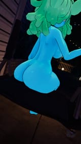 GF7y222XoAAiIz-