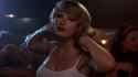 Hailuo_Video_The singer Taylor Swift, all s_400078654563553280_thumb.jpg