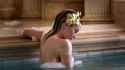 Hailuo_Video_Close up shot of Avril Lavigne_401200160077090821_thumb.jpg