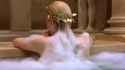 Hailuo_Video_Close up shot of Elle Fanning _401263593409605636_thumb.jpg