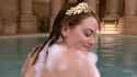 Hailuo_Video_Close up shot of Emma Stone le_401518994243850247_thumb.jpg