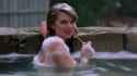 Hailuo_Video_Close up shot of Taylor Swift _402022124849090562_thumb.jpg
