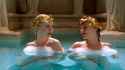 Hailuo_Video_Close up shot of Elle Fanning _402284419168743433_thumb.jpg