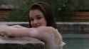 Hailuo_Video_Close up shot of Hailee Steinf_402253838485725192_thumb.jpg