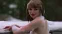 Hailuo_Video_Close up shot of Taylor Swift _402235424249643013_thumb.jpg