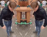 1712691835762962