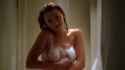 Hailuo_Video_Close up shot of Scarlett Joha_405618161501962245_thumb.jpg