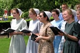 Mennonite_choir_in_Dupont_Circle_-04-_(50565772303) (1)