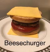 the-beesechurger-food-item-effects-hunger-80-resistance-to-v0-vsvavcshwu3a1 (1)