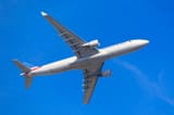 airplane-flying-1567519377JZ2