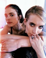margaret-hugging-emma-roberts-v0-jtun14wn8r8a1