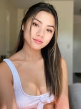 6883929