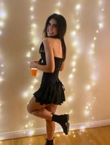 Laura (24)