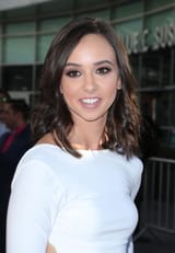 britt-baron-at-glow-tv-show-premiere-in-los-angeles-06-21-2017_7