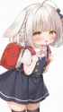 mb_backpackloli_standing01_thumb.jpg