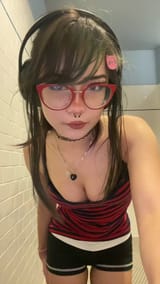 vlcsnap-2025-05-10-23h57m21s395