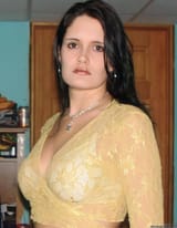 babes-norm-4223530-5117fae1a962c3535eaee004d3956529