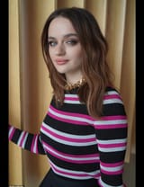 The-In-Between-2022-Joey-King-Sweatshirt