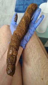 now-that-has-got-to-be-the-longest-turd-ever-damn-look-at-v0-a4qizaeb7y6c1_result