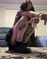 4 (562)