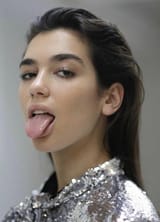 (2)