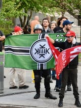 Trump_supporters_May_Day_2017_in_New_York_City_(34430306665)_(cropped)