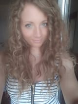 (23)