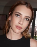 emma-roberts-v0-lsz4tshz0g9f1