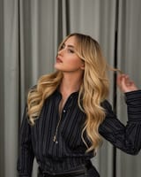 2412-justinemarjan_1733268712_3515235203738672596_16321310