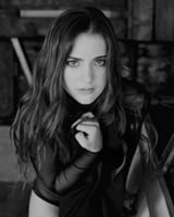 Alexa Nikolas 3