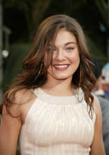 Alexa-Davalos-44-696x987-3130660673