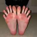 Super long grippy toes_thumb.jpg