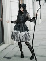 gothic lolita