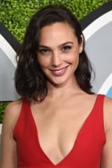 Gal-Gadot-8dec17-GettyImages-888041954