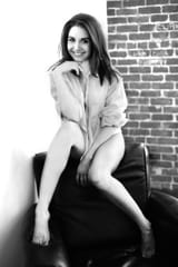Alison Brie 251