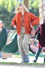 elle-fanning-on-the-set-of-margo-s-got-money-troubles-in-los-angeles-02-18-2025-9