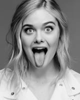 elle-fanning-at-a-photoshoot-2019-1