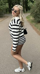 Yr2rr233