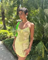 taylor-hill-in-a-yellow-dress-at-cochella-04-14-2024-3