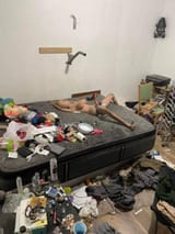 completely normal room