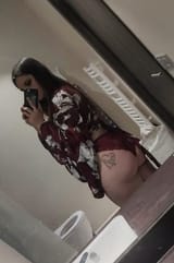 M (27)