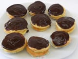 Sandwiched-kok-with-pastry-cream-image.jpg