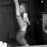 elle-fanning-photos-social-media-2-18-2017-1