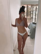 sophie r bikini bod