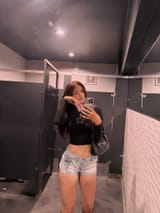 525